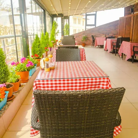 Hotel Venue Old 2*